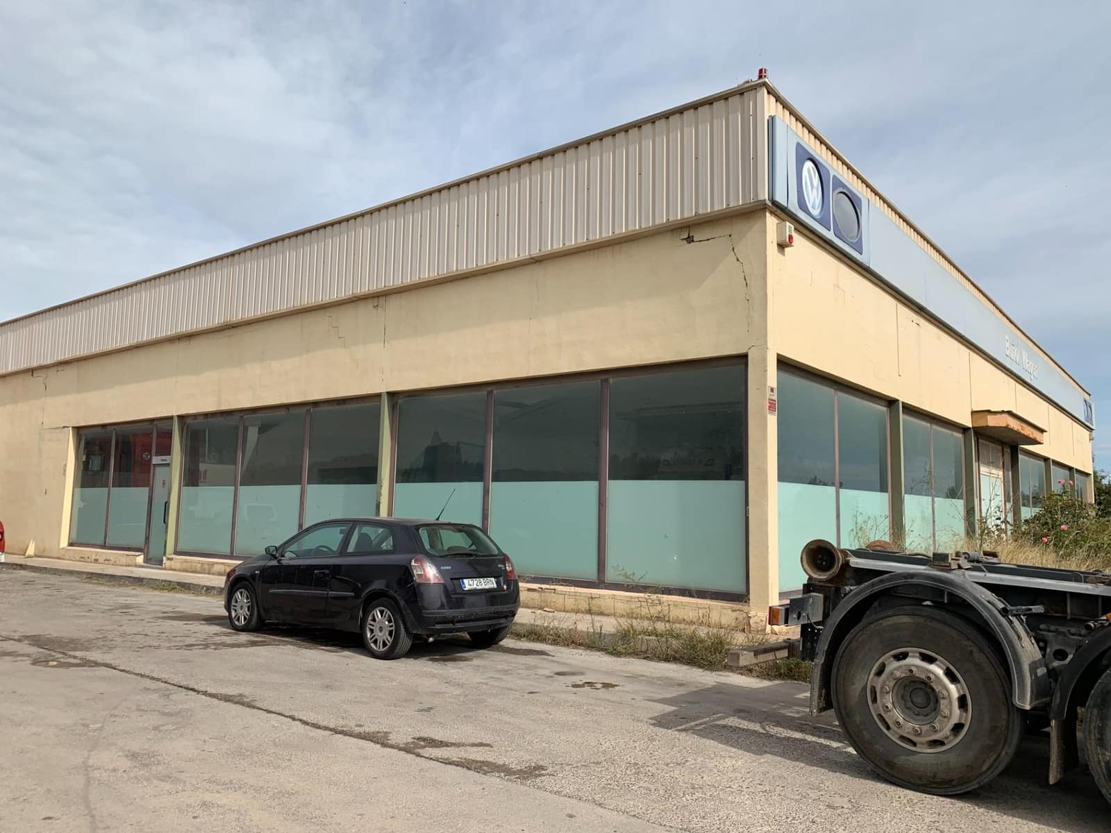 Virksomhed til salg i Bunol - € 350.000 (Ref: 8519099)