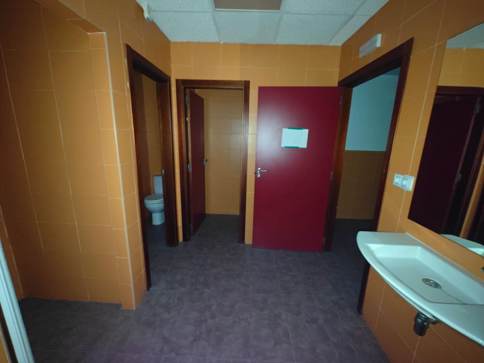 Erhverv til leje i Bunol - € 600 (Ref: 8538736)