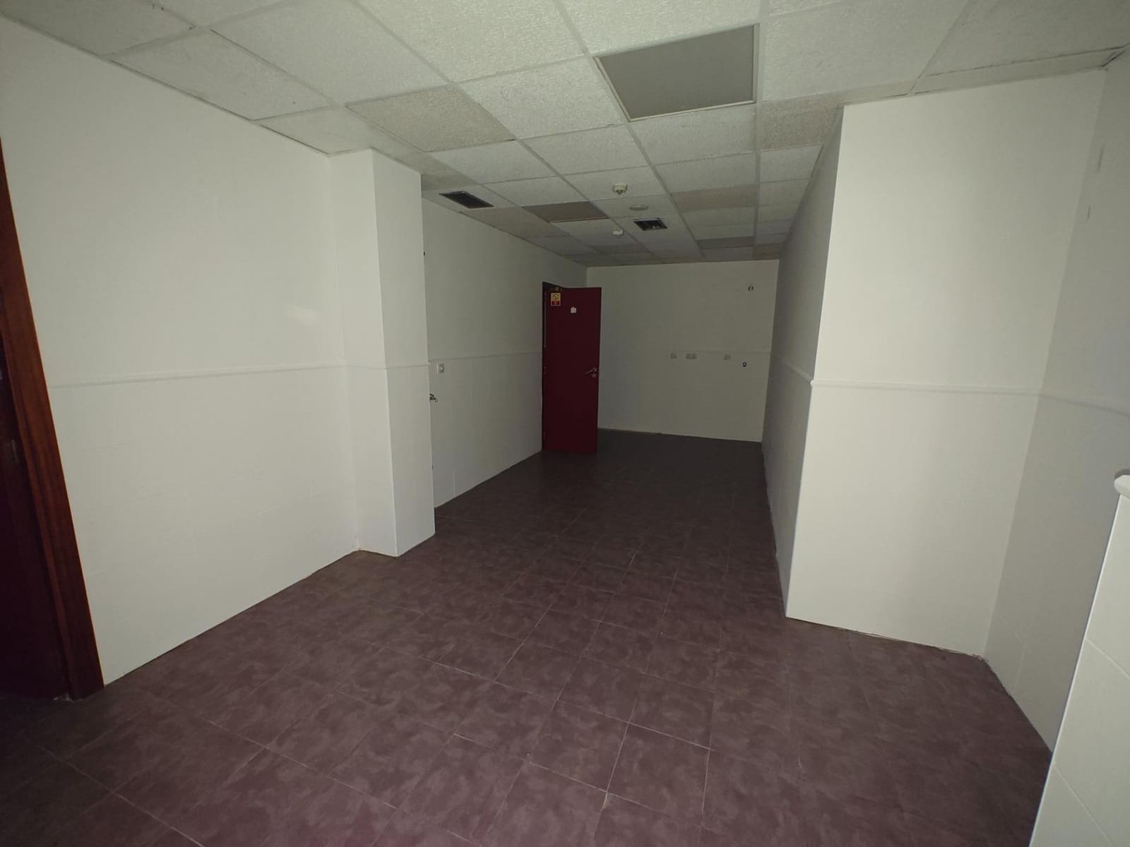 Erhverv til leje i Bunol - € 600 (Ref: 8538736)