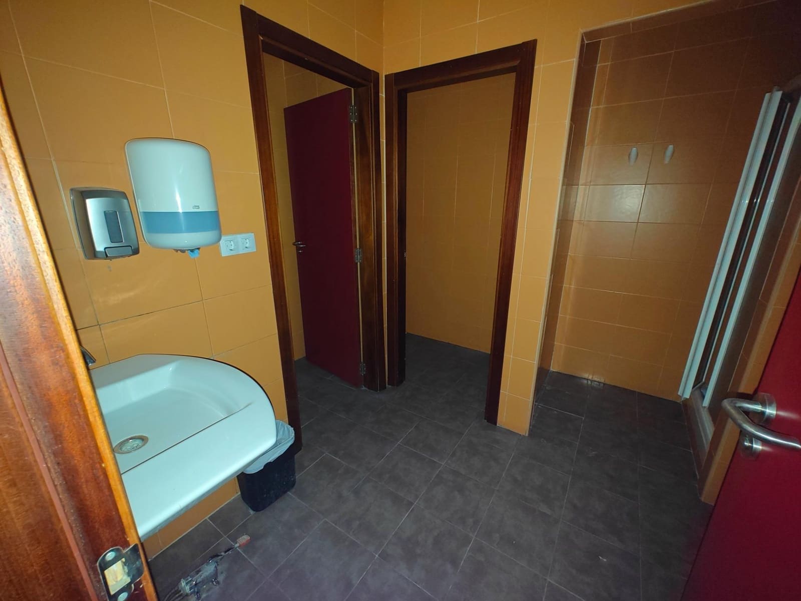 Erhverv til leje i Bunol - € 600 (Ref: 8538736)