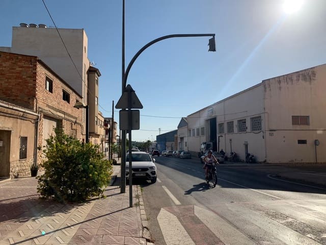 Bedrift til leie i Buñol - € 1 032 (Ref: 8542313)