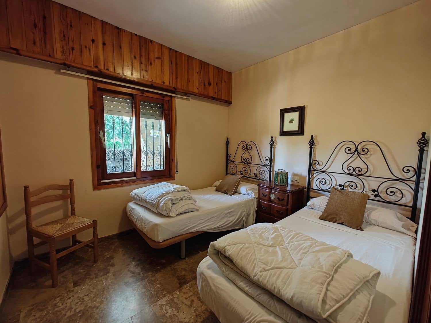 5 soveværelse Villa til salg i Macastre med swimmingpool garage - € 340.000 (Ref: 8551192)