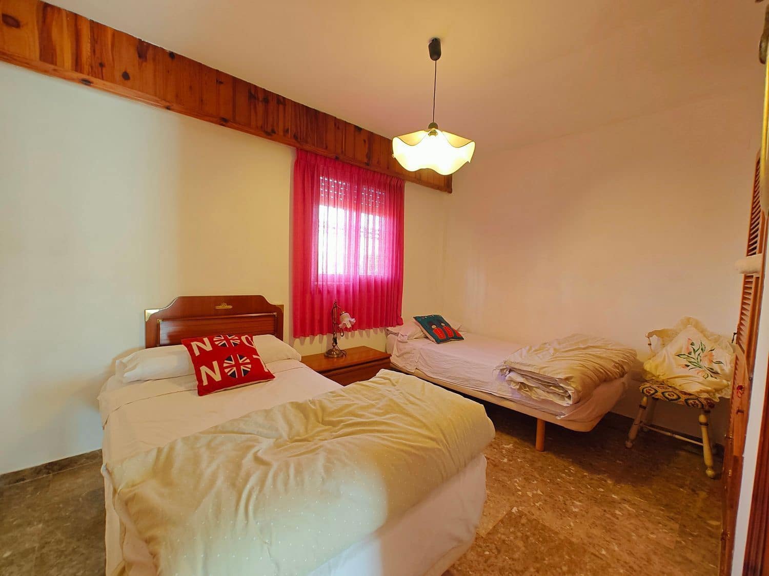 5 soveværelse Villa til salg i Macastre med swimmingpool garage - € 340.000 (Ref: 8551192)