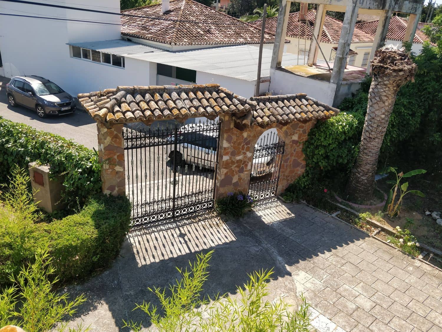 5 soveværelse Villa til salg i Macastre med swimmingpool garage - € 340.000 (Ref: 8551192)