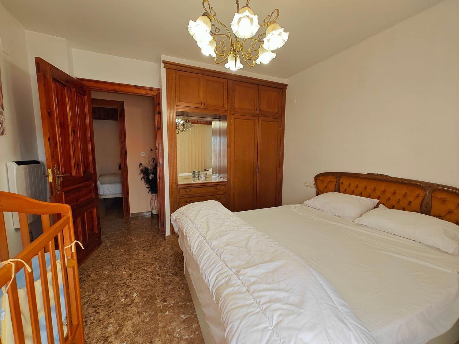 5 soveværelse Villa til salg i Macastre med swimmingpool garage - € 340.000 (Ref: 8551192)