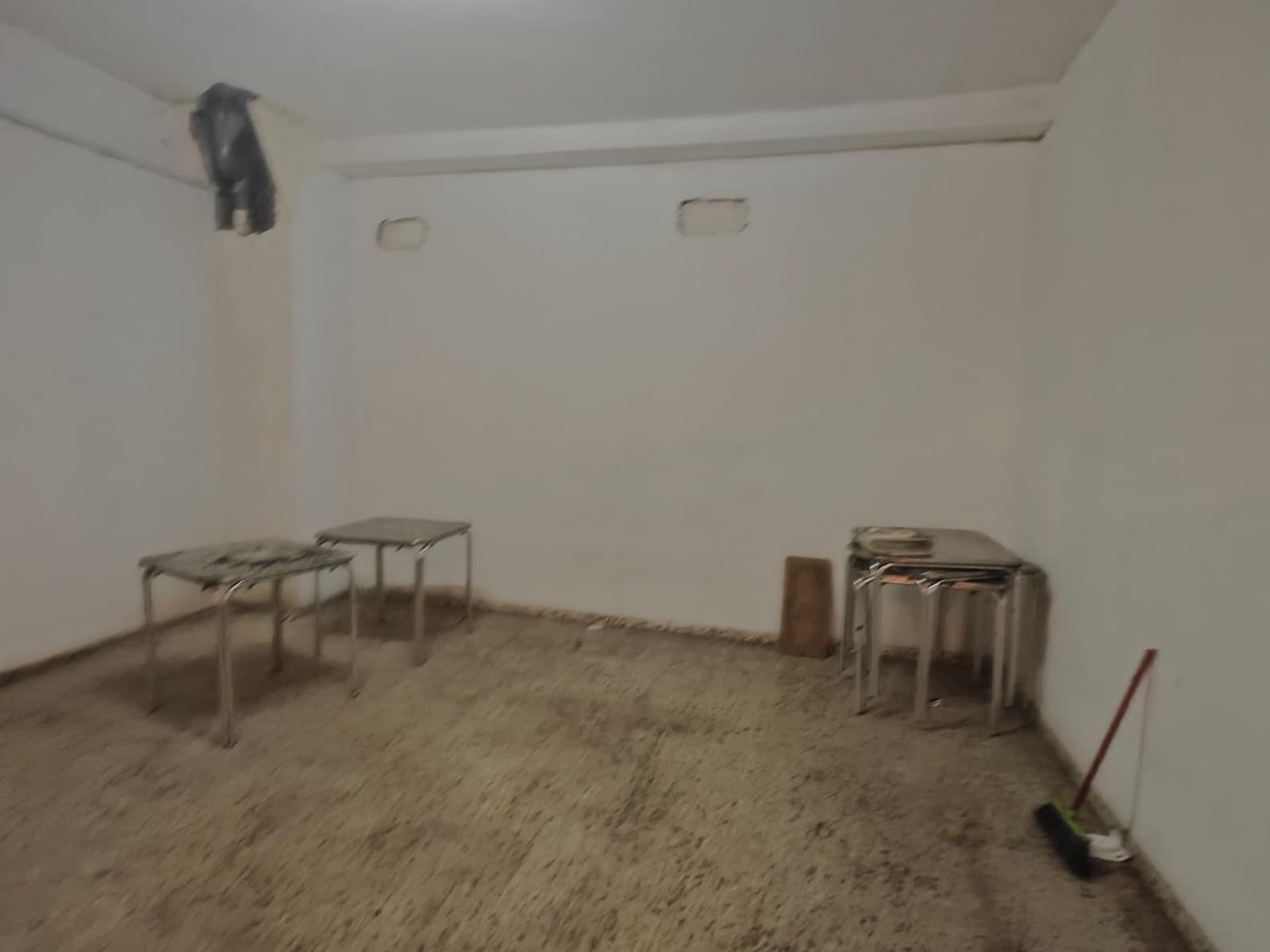 Erhverv til salg i Bunol - € 140.000 (Ref: 8561455)