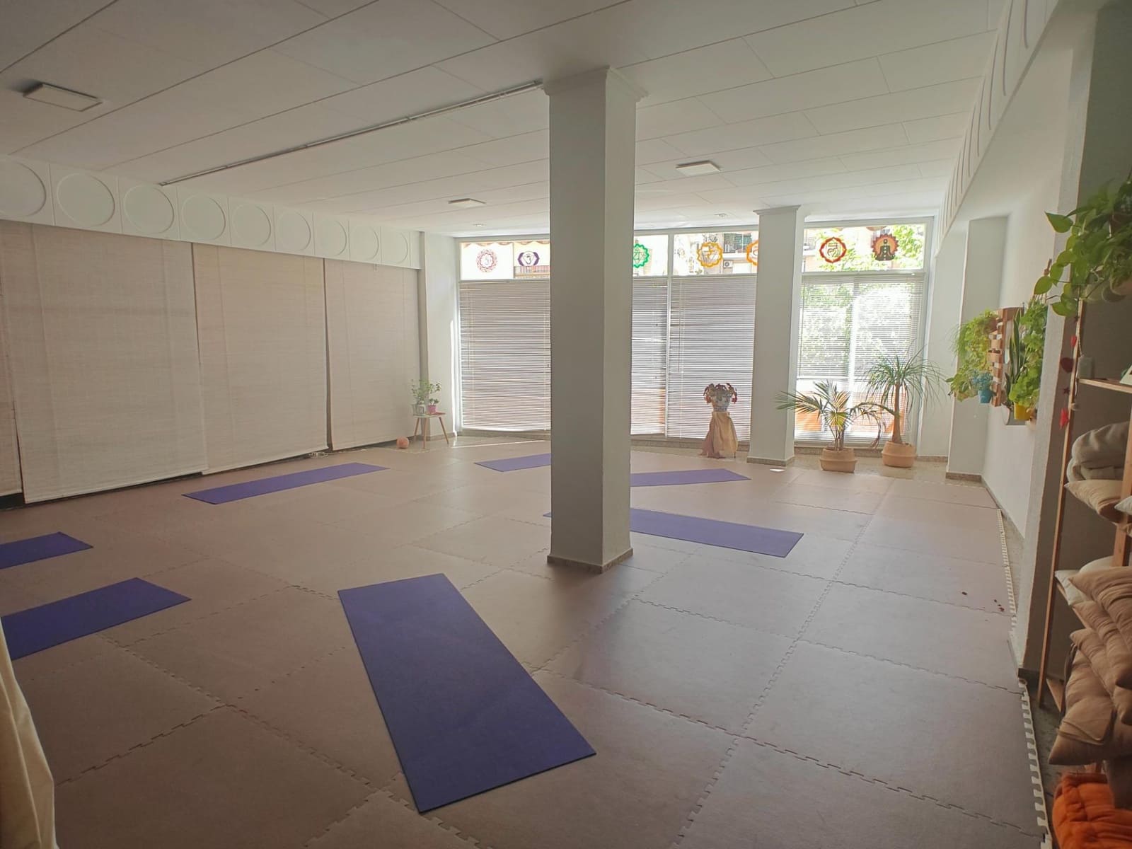 Erhverv til salg i Bunol - € 140.000 (Ref: 8561455)