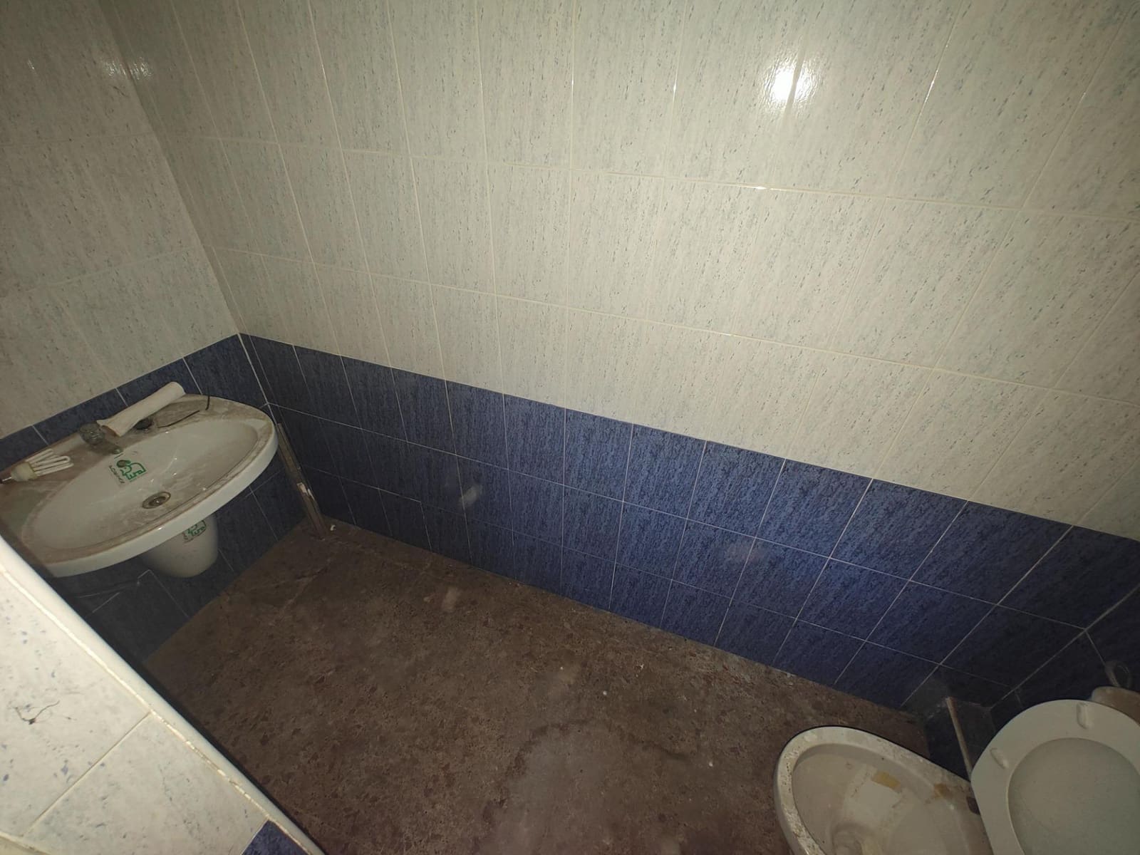 Erhverv til salg i Bunol - € 140.000 (Ref: 8561455)