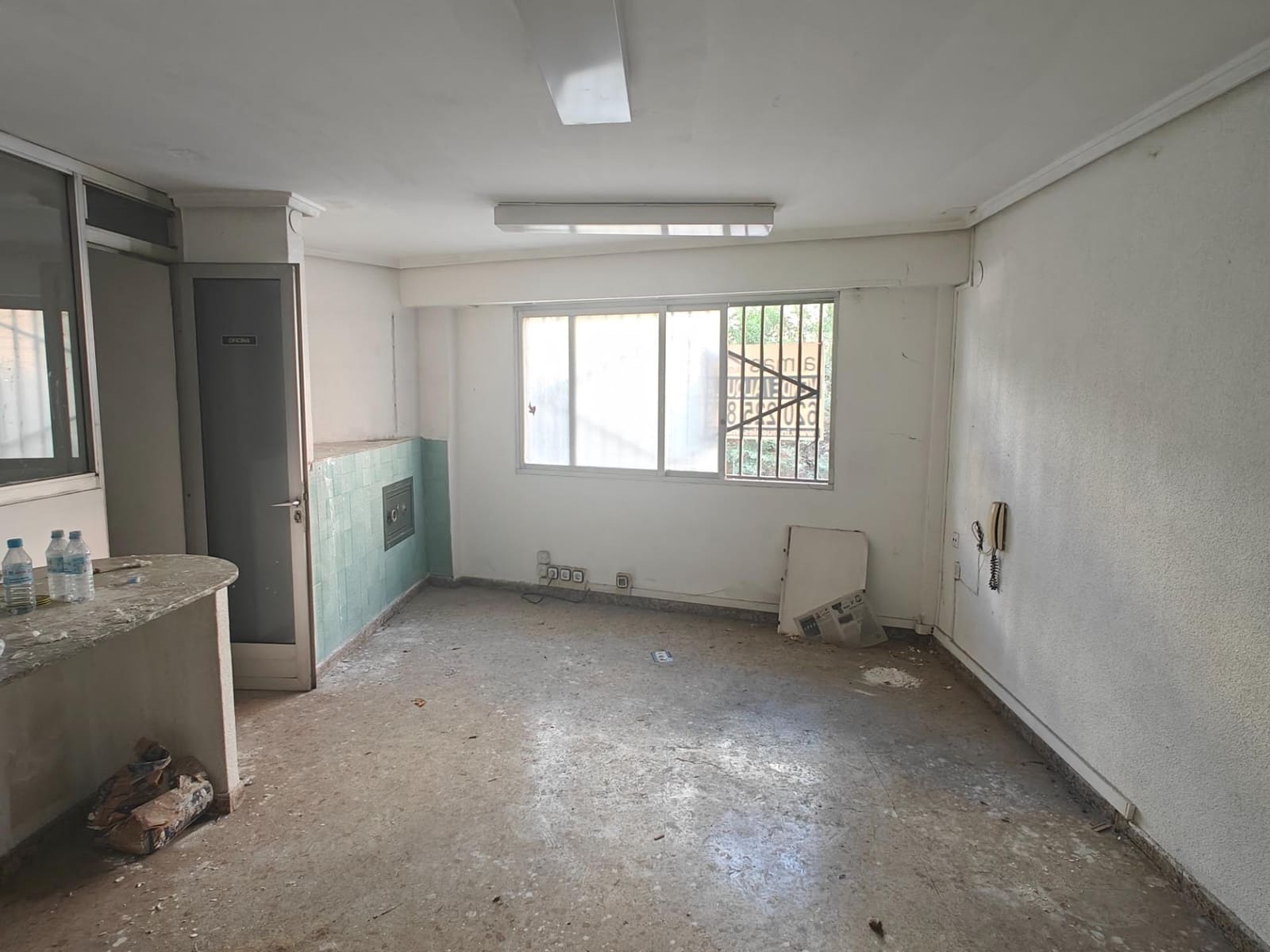 Erhverv til salg i Bunol - € 140.000 (Ref: 8561455)