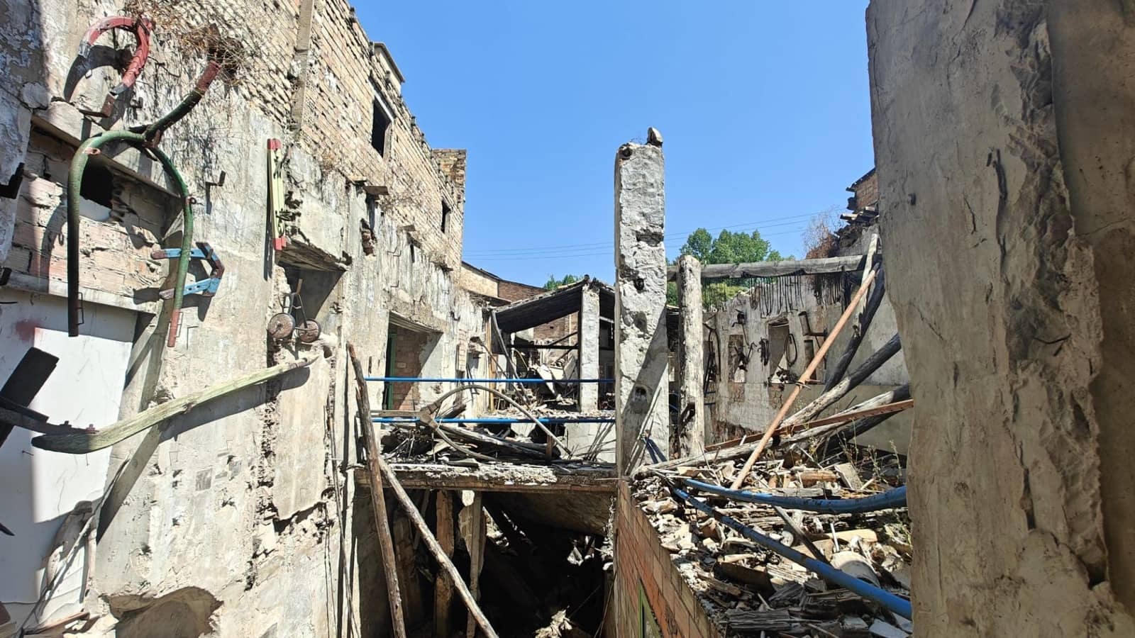 Yritys myytävänä paikassa Bunol - 45 000 € (Ref: 8570657)