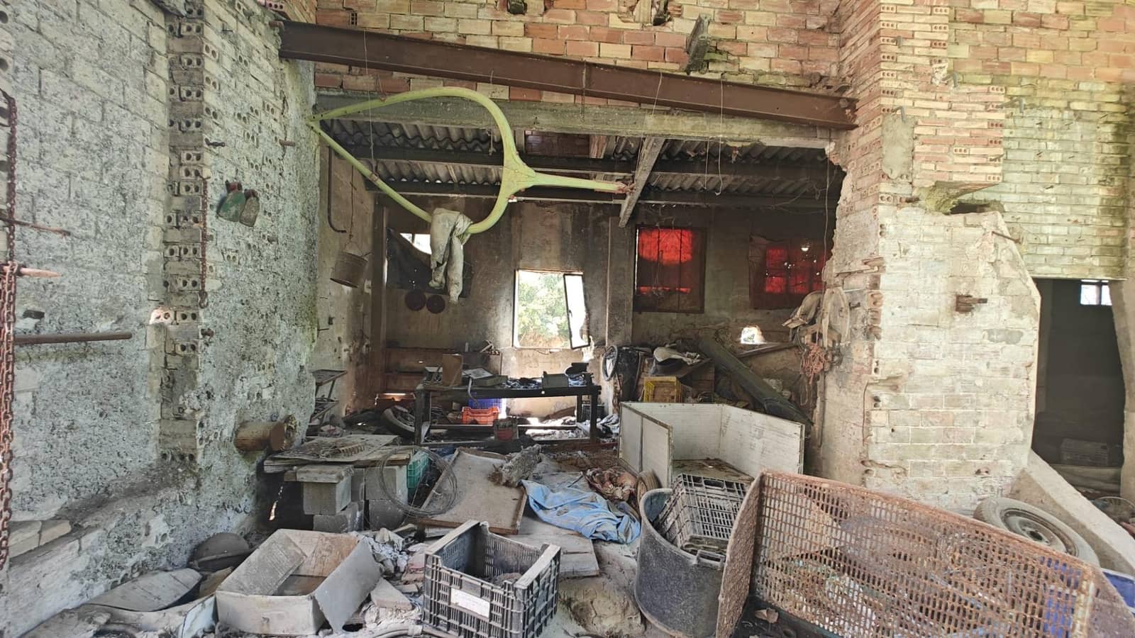 Yritys myytävänä paikassa Bunol - 45 000 € (Ref: 8570657)