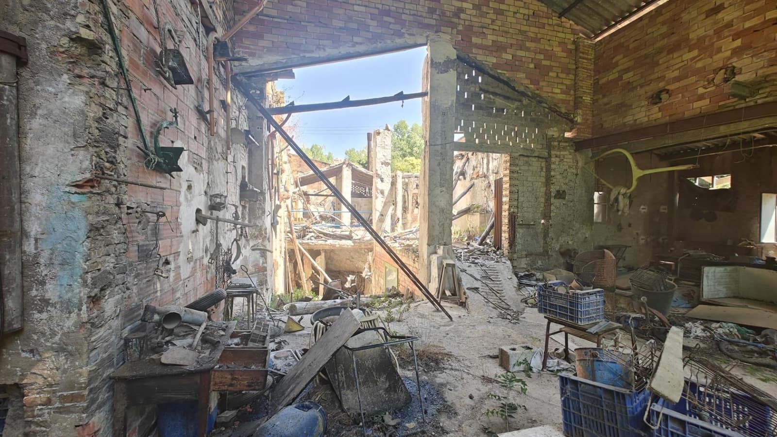 Yritys myytävänä paikassa Bunol - 45 000 € (Ref: 8570657)