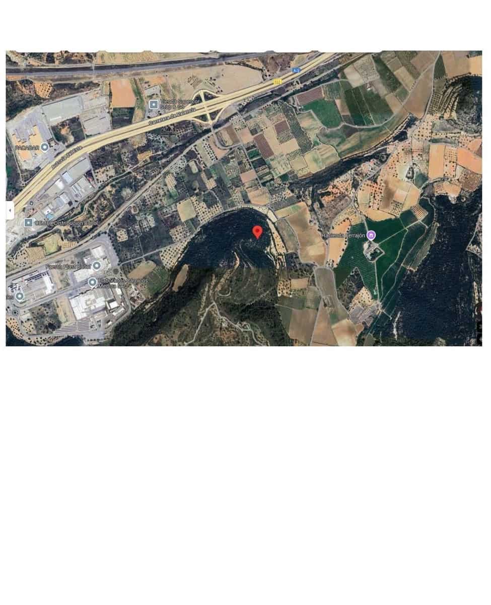 Grunde uden byggetilladelser til salg i Bunol - € 25.000 (Ref: 8576706)