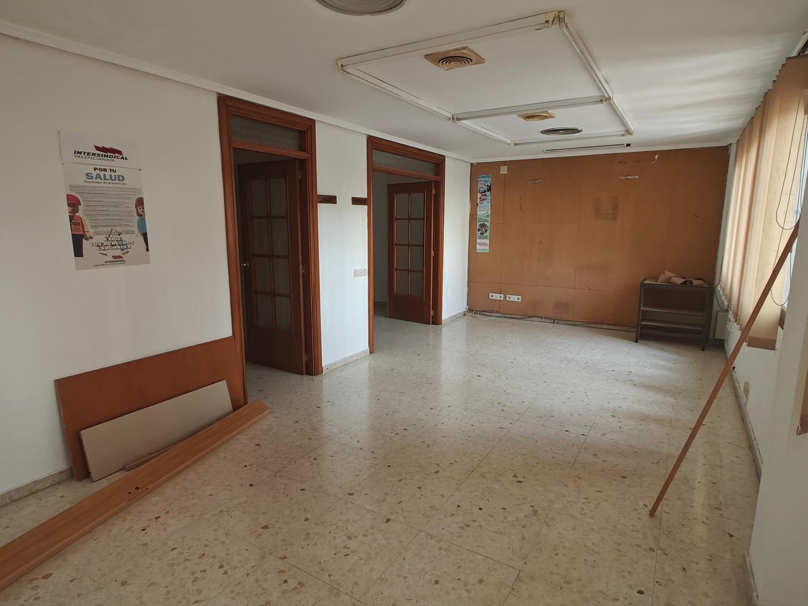 Erhverv til leje i Bunol - € 750 (Ref: 8584237)