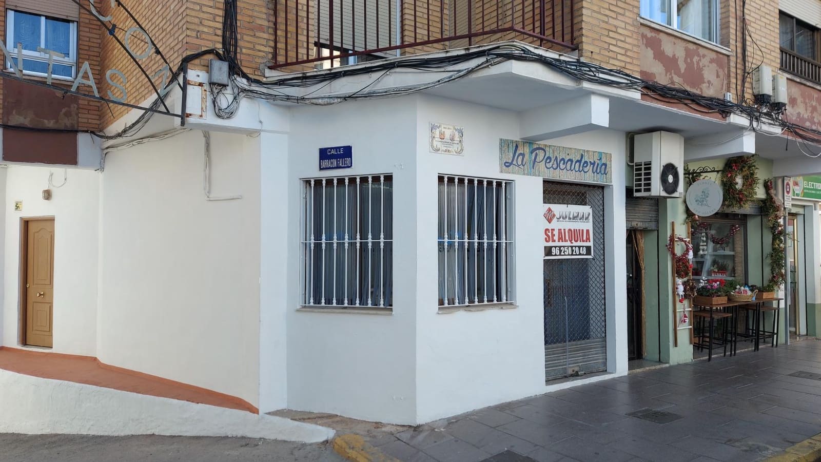 Erhverv til leje i Bunol - € 500 (Ref: 8588985)