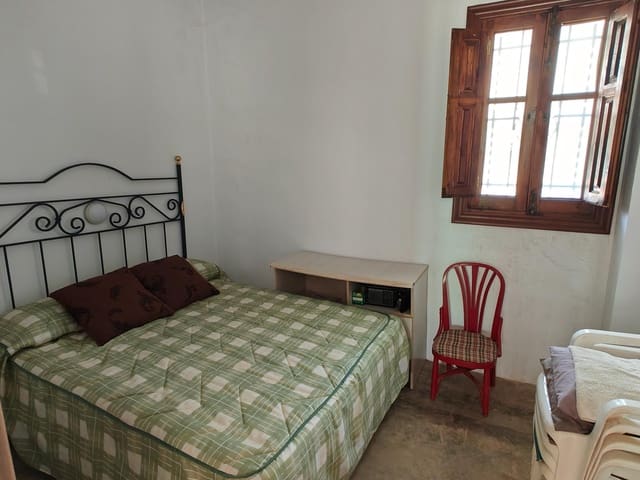 3 bedroom Villa for sale in Dos Aguas with pool garage - € 69,900 (Ref: 8792637)