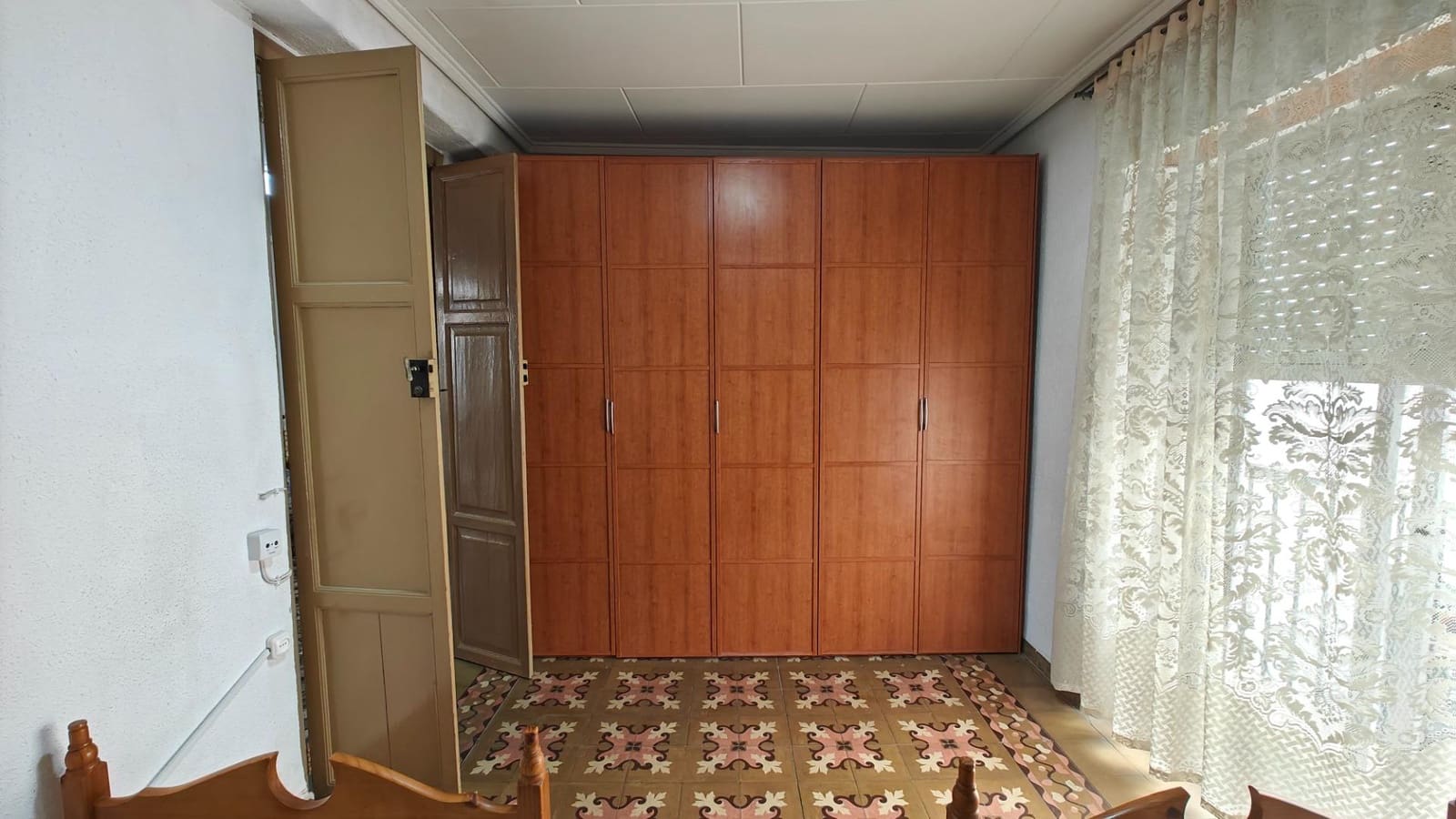 4 sovrum Lägenhet till salu i Bunol - 90 000 € (Ref: 8798872)