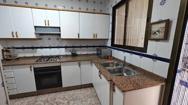 4 sovrum Lägenhet till salu i Buñol - 90 000 € (Ref: 8798872)