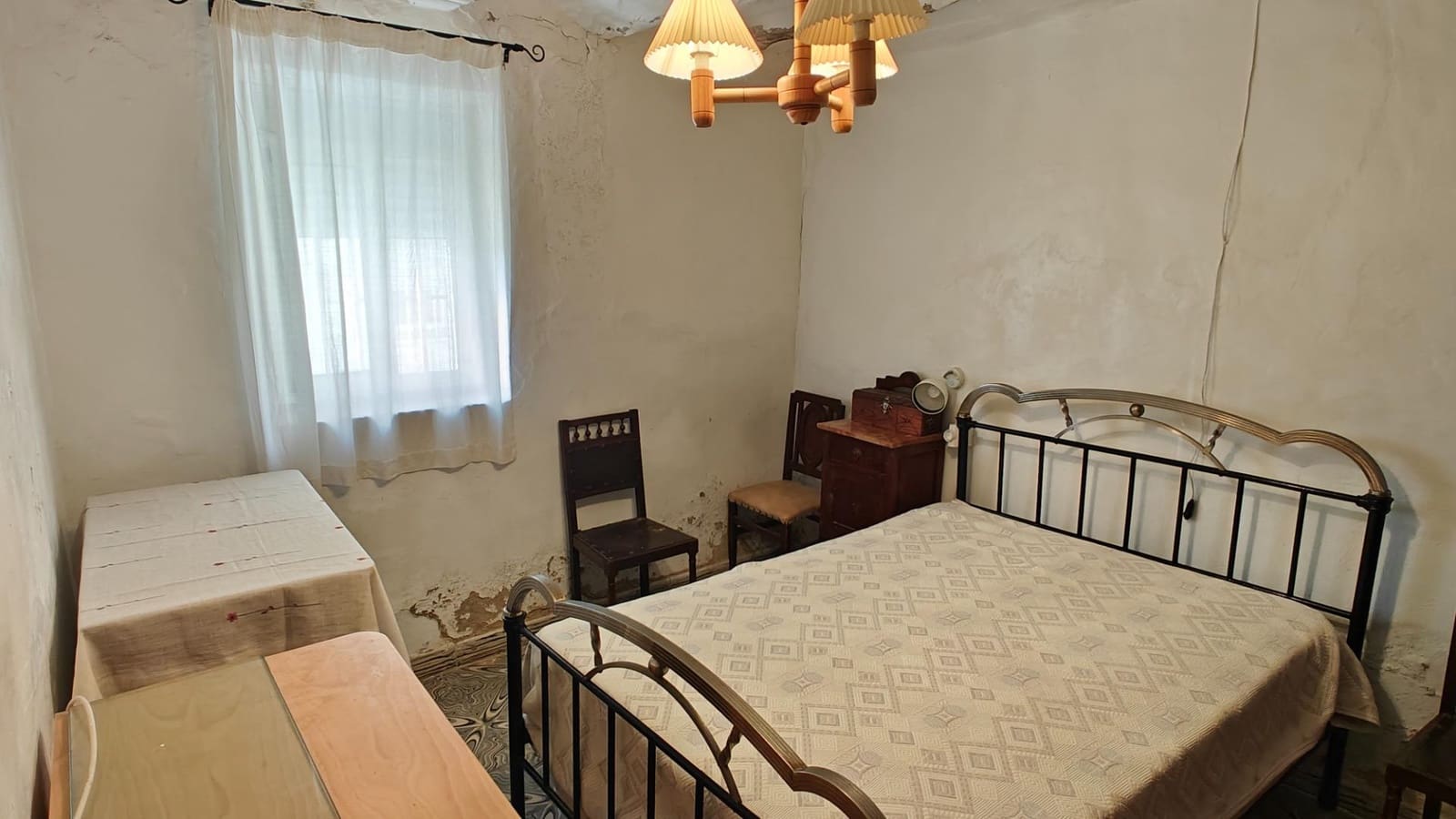 3 soveværelse Byhus til salg i Cortes de Pallas med garage - € 55.000 (Ref: 8895015)