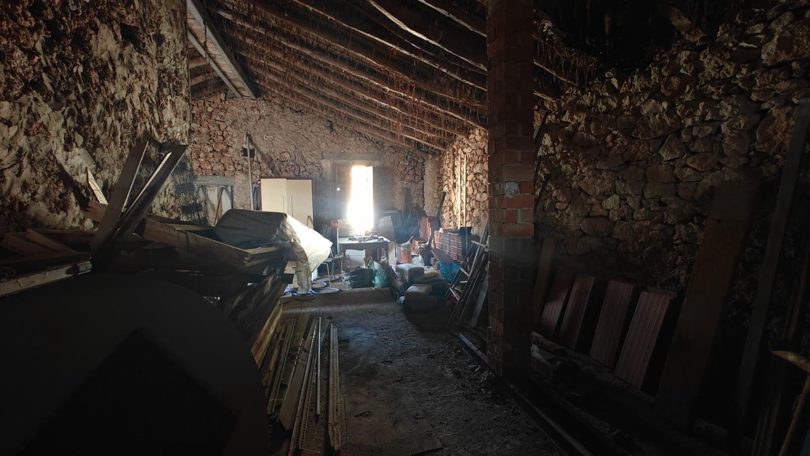 3 soveværelse Byhus til salg i Cortes de Pallas med garage - € 55.000 (Ref: 8895015)