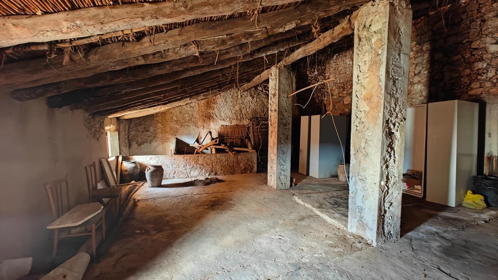 3 soveværelse Byhus til salg i Cortes de Pallas med garage - € 55.000 (Ref: 8895015)