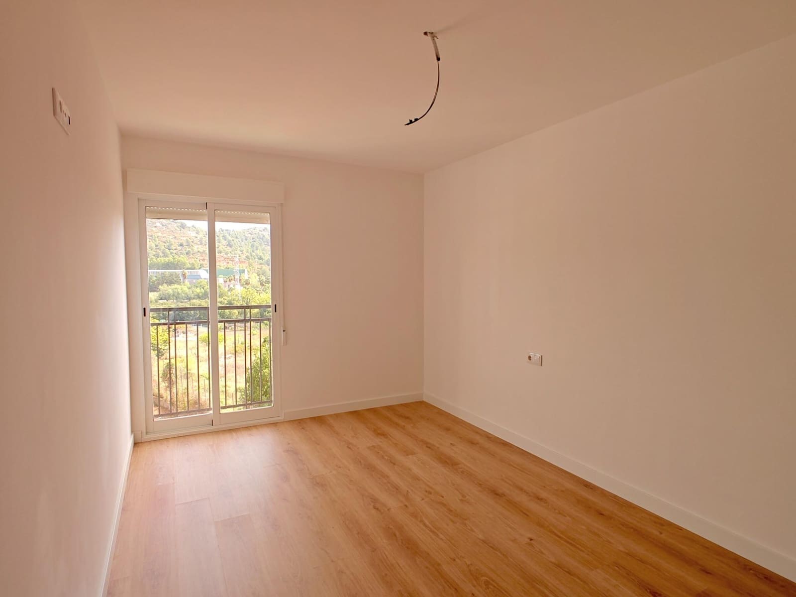 4 soveværelse Rækkehus til salg i Bunol med garage - € 305.000 (Ref: 8913173)