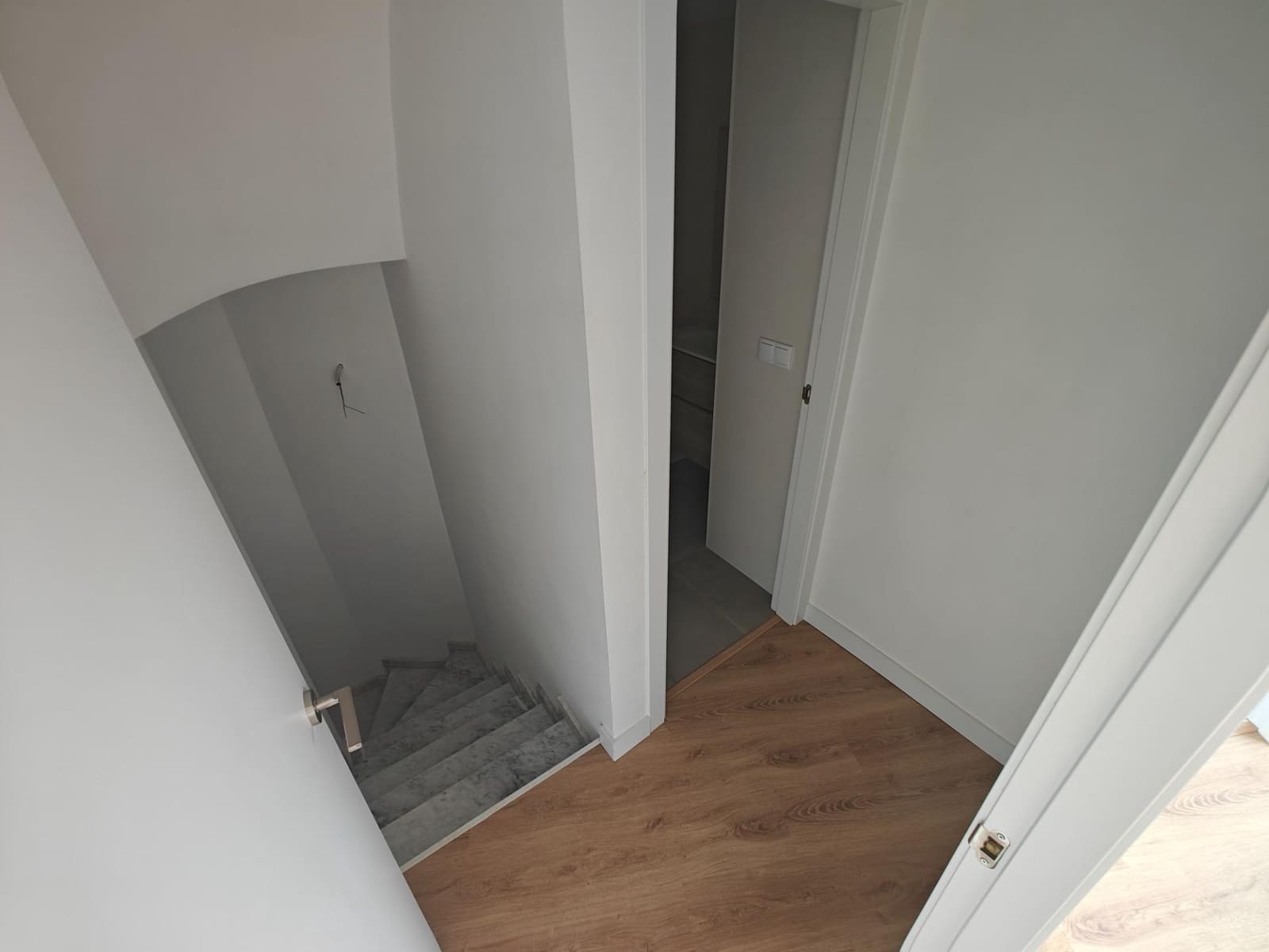 4 soveværelse Rækkehus til salg i Bunol med garage - € 305.000 (Ref: 8913173)