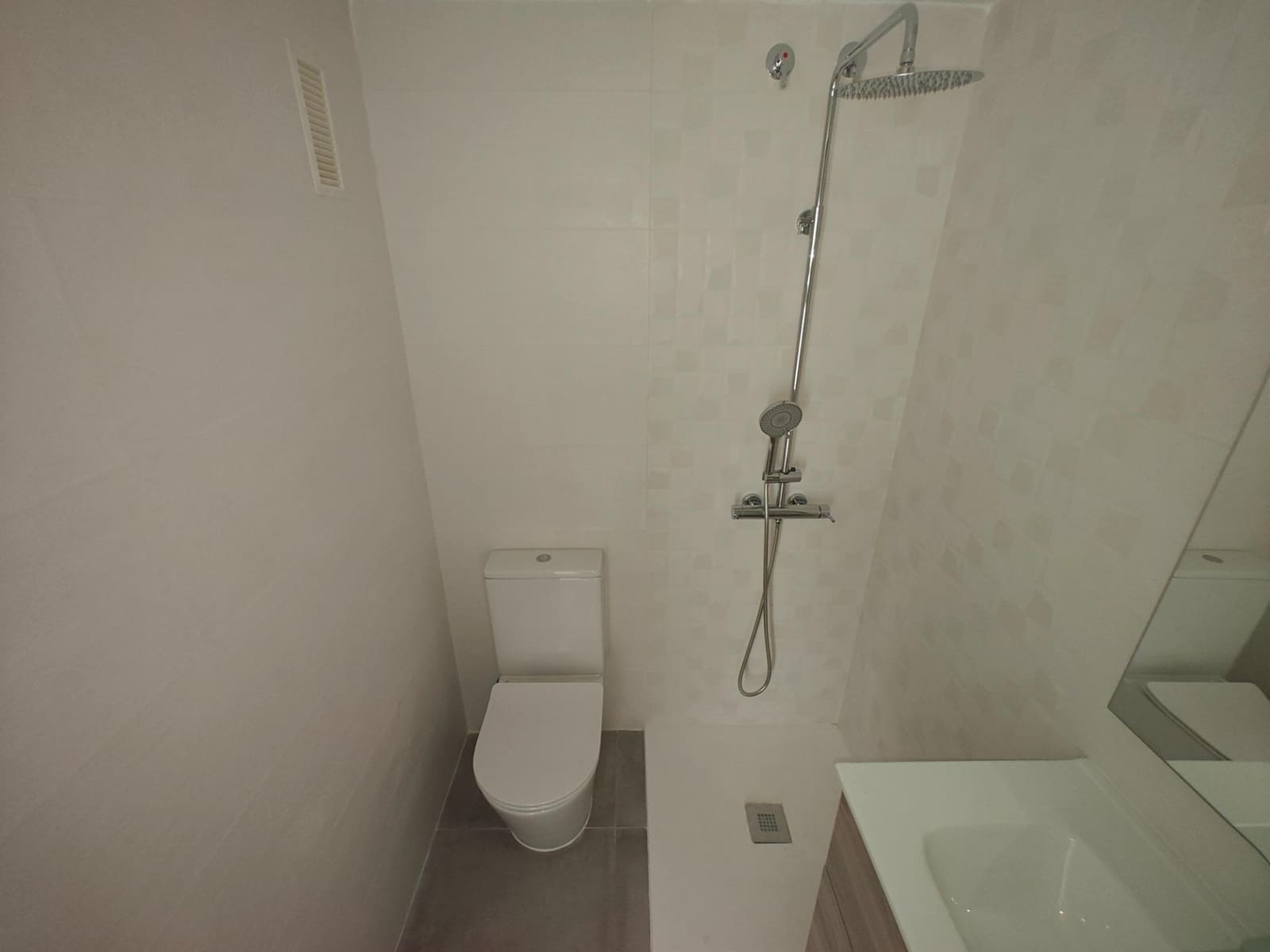 4 soveværelse Rækkehus til salg i Bunol med garage - € 305.000 (Ref: 8913173)