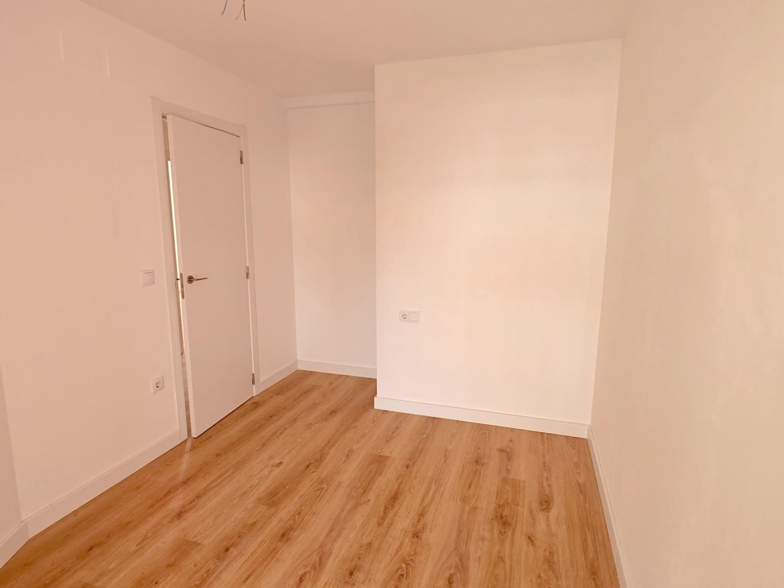 4 soveværelse Rækkehus til salg i Bunol med garage - € 305.000 (Ref: 8913173)