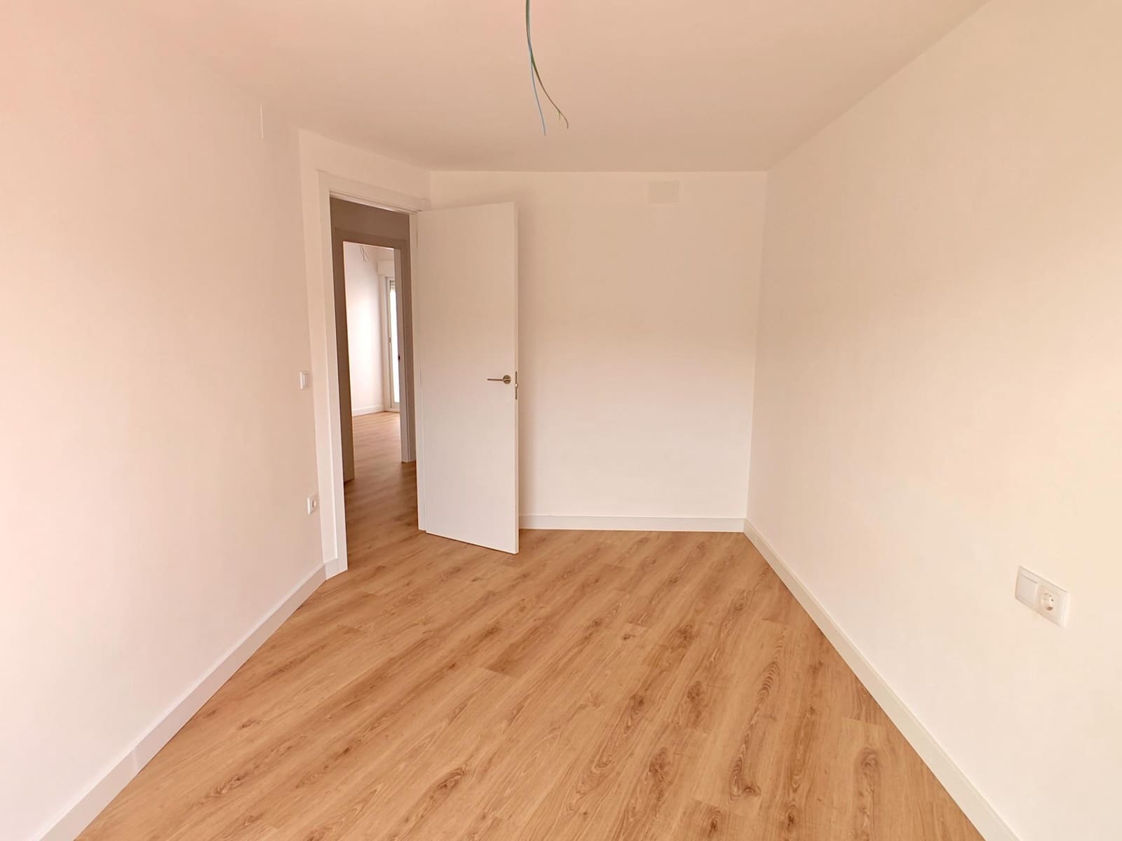 4 soveværelse Rækkehus til salg i Bunol med garage - € 305.000 (Ref: 8913173)