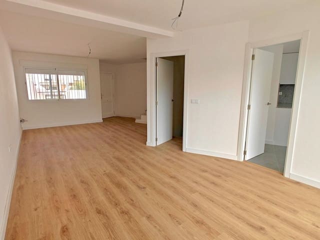 4 soveværelse Rækkehus til salg i Buñol med garage - € 305.000 (Ref: 8913173)