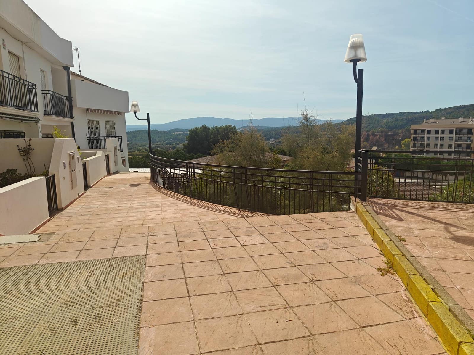 4 soveværelse Rækkehus til salg i Bunol med garage - € 305.000 (Ref: 8913173)