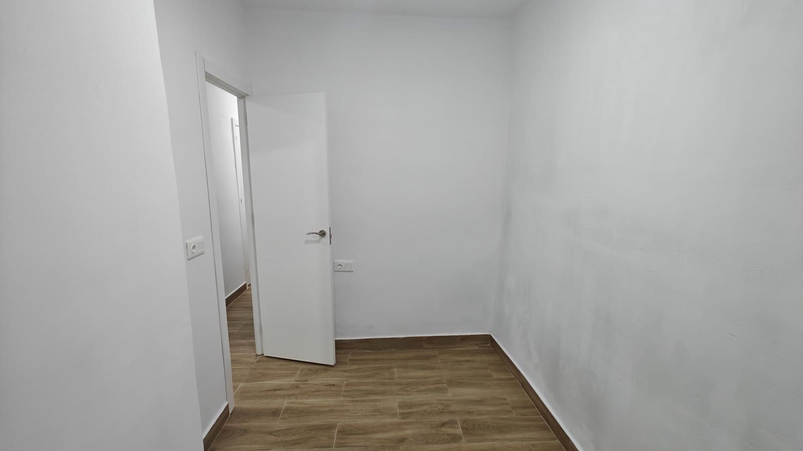 3 soverom Leilighet til salgs i Bunol - € 75 000 (Ref: 8932253)