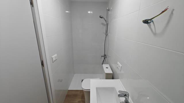 3 chambre Appartement à vendre à Buñol - 75 000 € (Ref: 8932253)