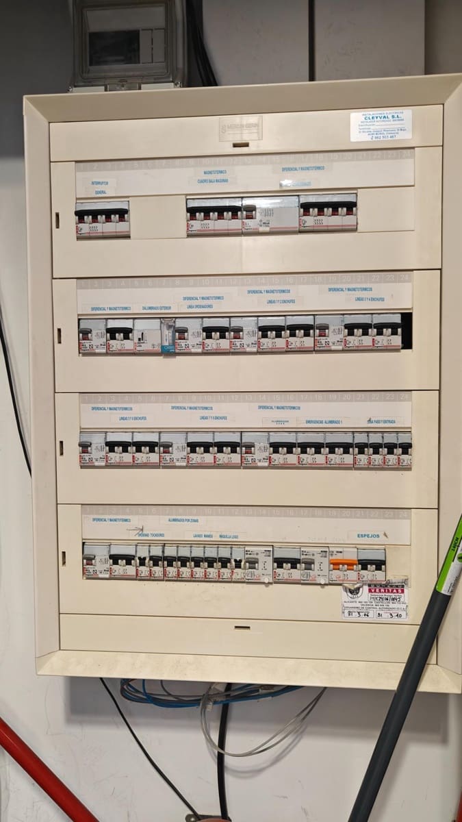 Erhverv til salg i Bunol - € 145.000 (Ref: 8952707)