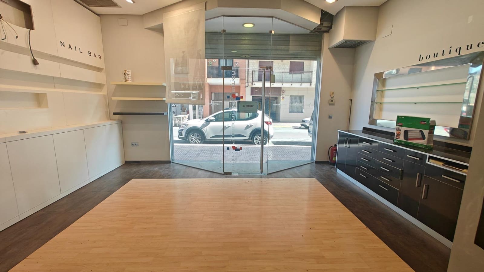 Erhverv til salg i Bunol - € 145.000 (Ref: 8952707)