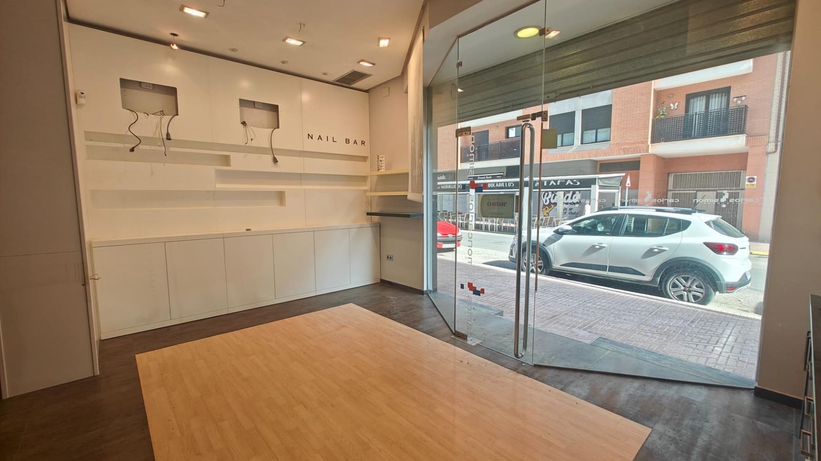 Erhverv til salg i Bunol - € 145.000 (Ref: 8952707)