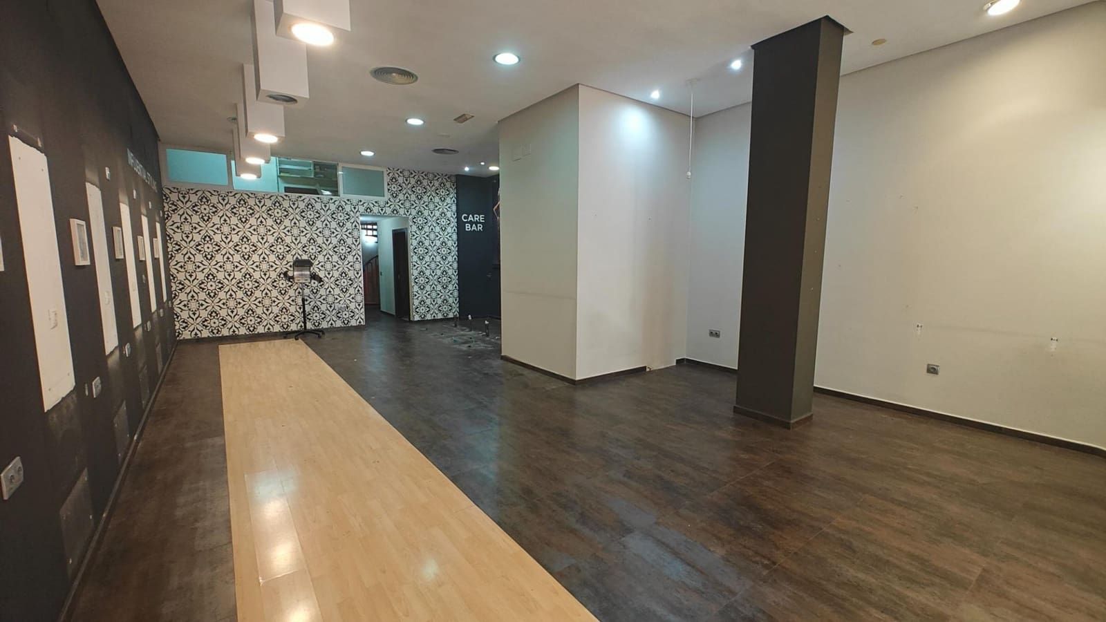 Erhverv til salg i Bunol - € 145.000 (Ref: 8952707)