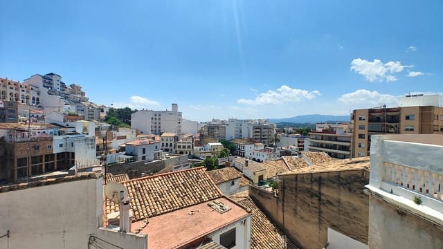 4 soverom Hus til salgs i Buñol - € 110 000 (Ref: 9165662)