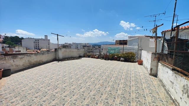 4 bedroom Townhouse for sale in Buñol - € 110,000 (Ref: 9165662)