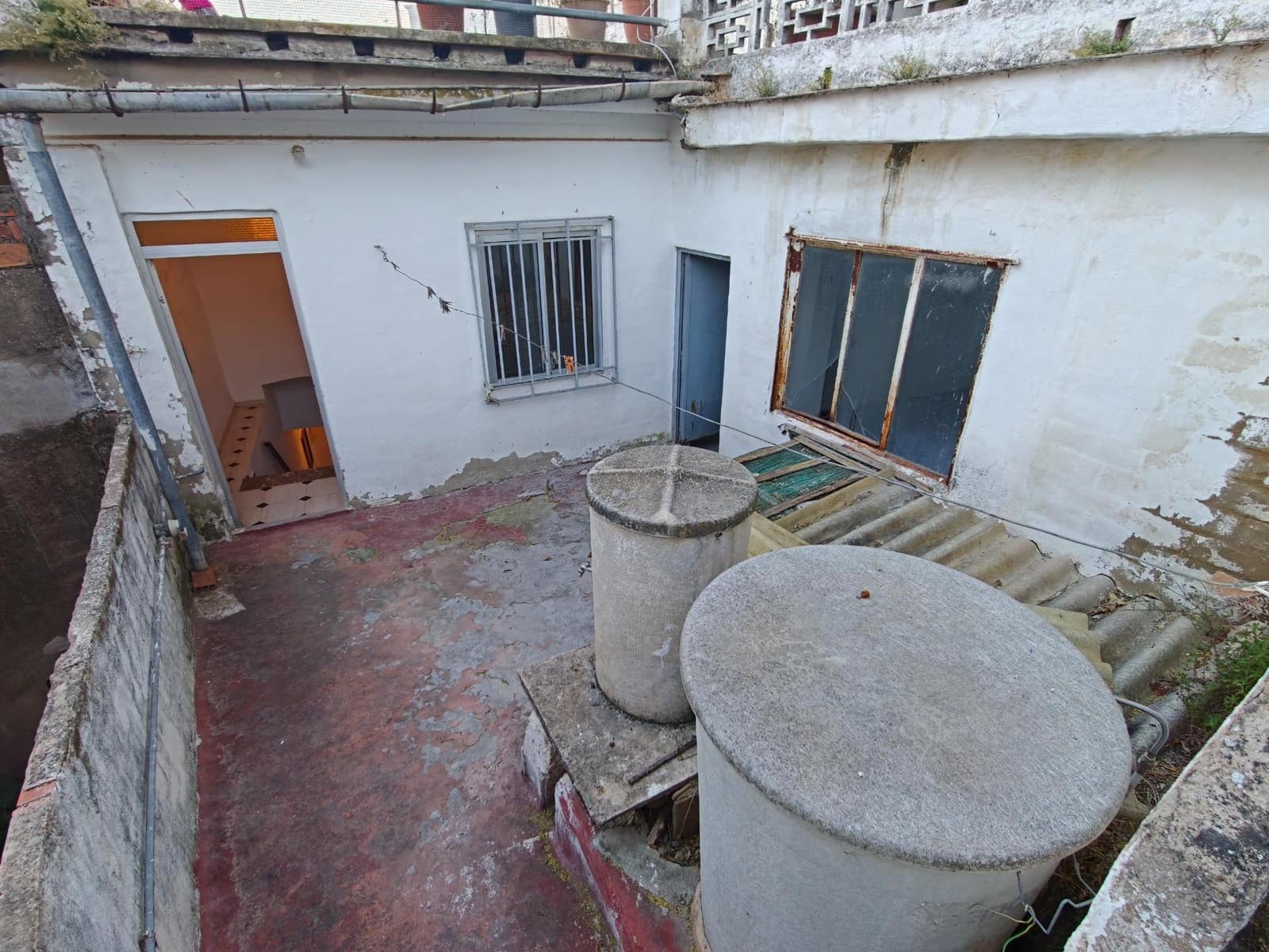 4 bedroom Townhouse for sale in Bunol - € 110,000 (Ref: 9165662)