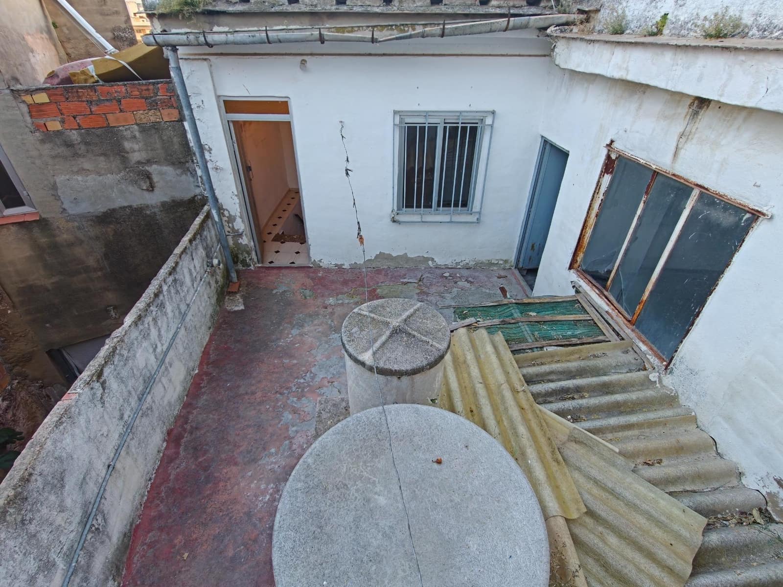 4 bedroom Townhouse for sale in Bunol - € 110,000 (Ref: 9165662)