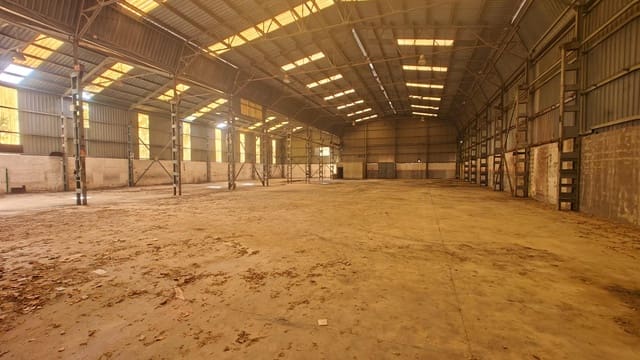 Firma/Unternehmen zu vermieten in Buñol - 1.600 € (Ref: 9204409)