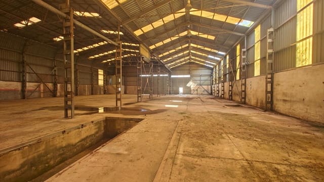 Firma/Unternehmen zu vermieten in Buñol - 1.600 € (Ref: 9204409)