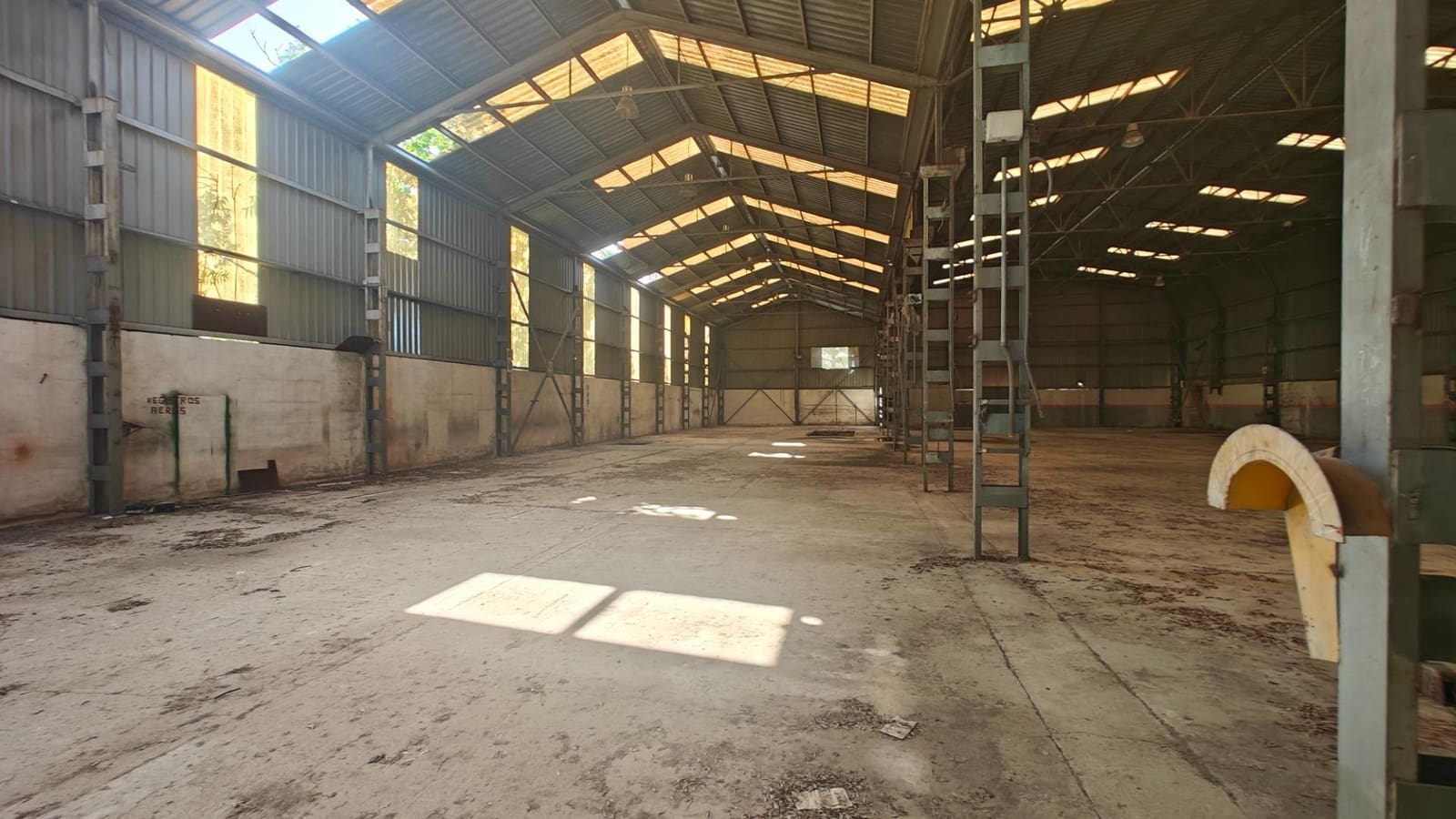 1 camera da letto Azienda da affittare in Bunol - 1.600 € (Rif: 9204409)