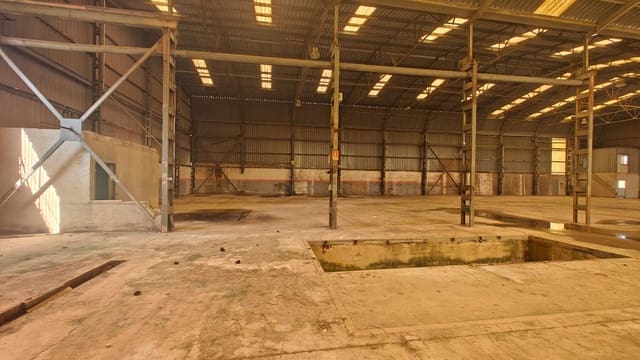 1 soverom Bedrift til leie i Buñol - € 1 600 (Ref: 9204409)