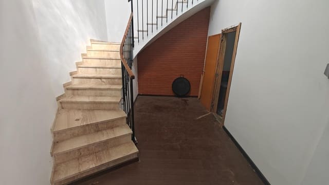 3 sypialnia Biuro na sprzedaż w Buñol z garażem - 220 000 € (Ref: 9217707)