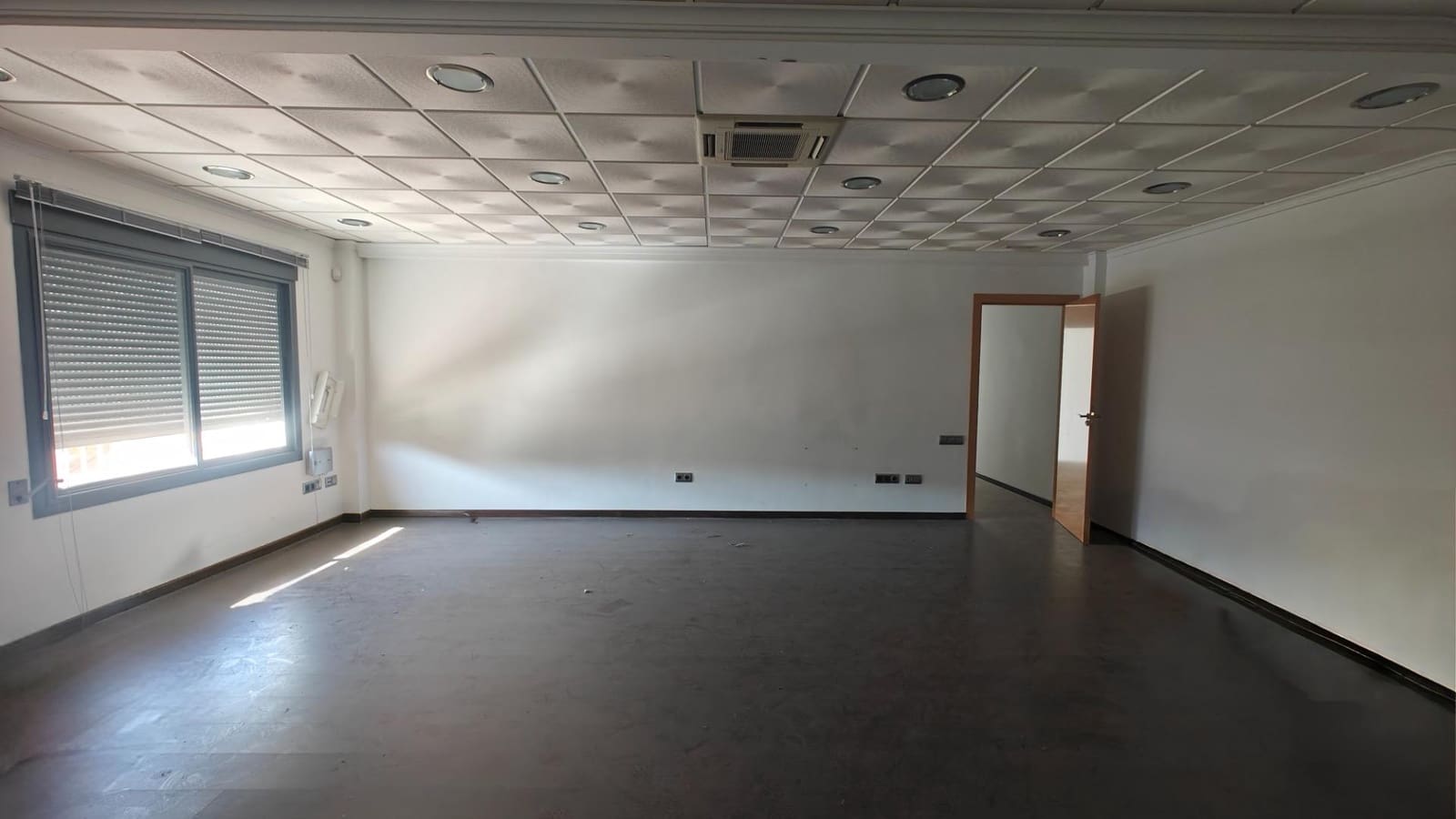 3 sypialnia Biuro na sprzedaż w Bunol z garażem - 220 000 € (Ref: 9217707)