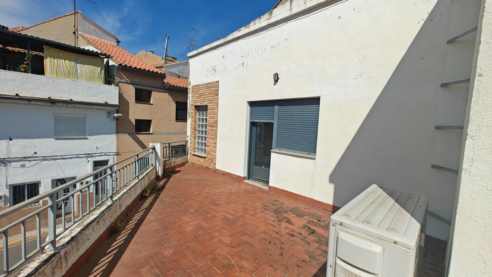 3 sypialnia Biuro na sprzedaż w Bunol z garażem - 220 000 € (Ref: 9217707)