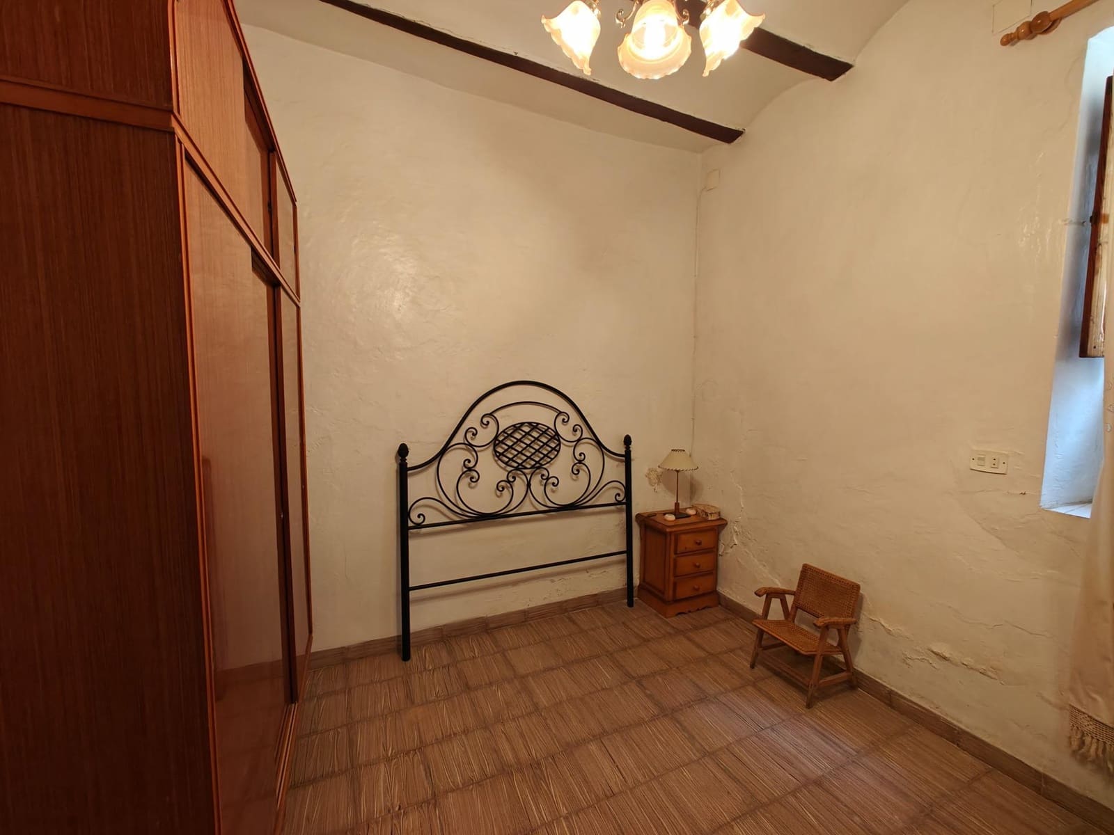 4 soveværelse Byhus til salg i Alborache med garage - € 210.000 (Ref: 9269643)